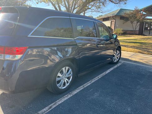 Used 2016 Honda Odyssey SE image 18