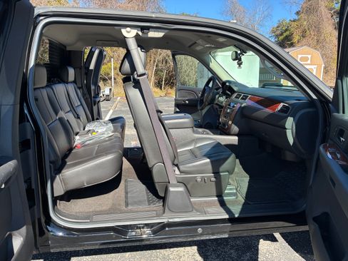 Used 2009 Chevrolet Silverado 3500 LTZ w/ LTZ Plus Package image 14