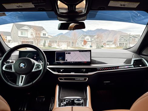 Used 2024 BMW X6 M60i image 14