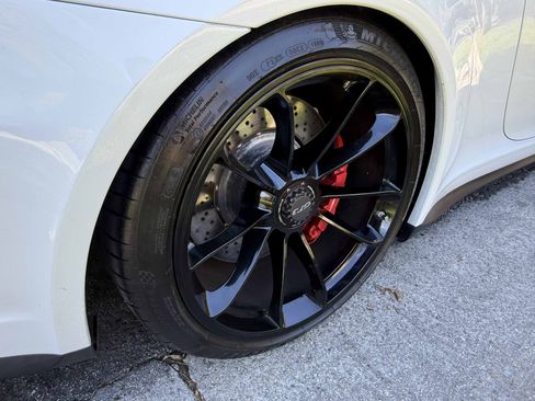 Used 2018 Porsche 911 GT3 image 23