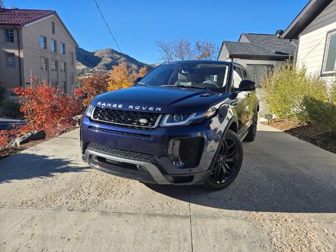 Used 2019 Land Rover Range Rover Evoque HSE Dynamic image 5