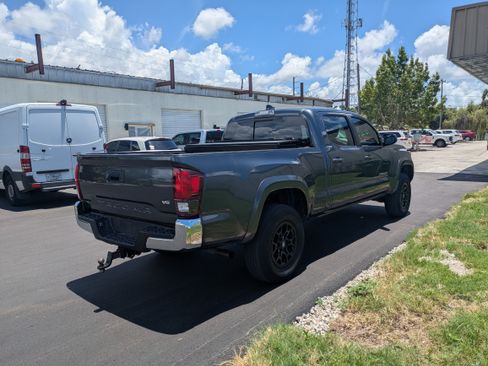 Used 2021 Toyota Tacoma SR5 image 11