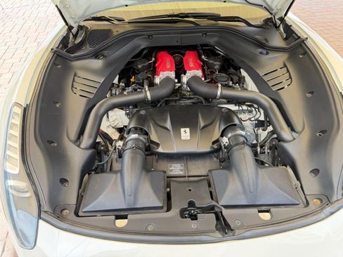 Used 2014 Nissan GT-R Black Edition image 10