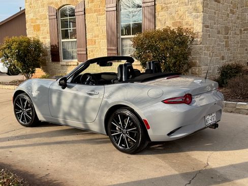 Used 2024 MAZDA MX-5 Miata Grand Touring w/ Weather Package image 5