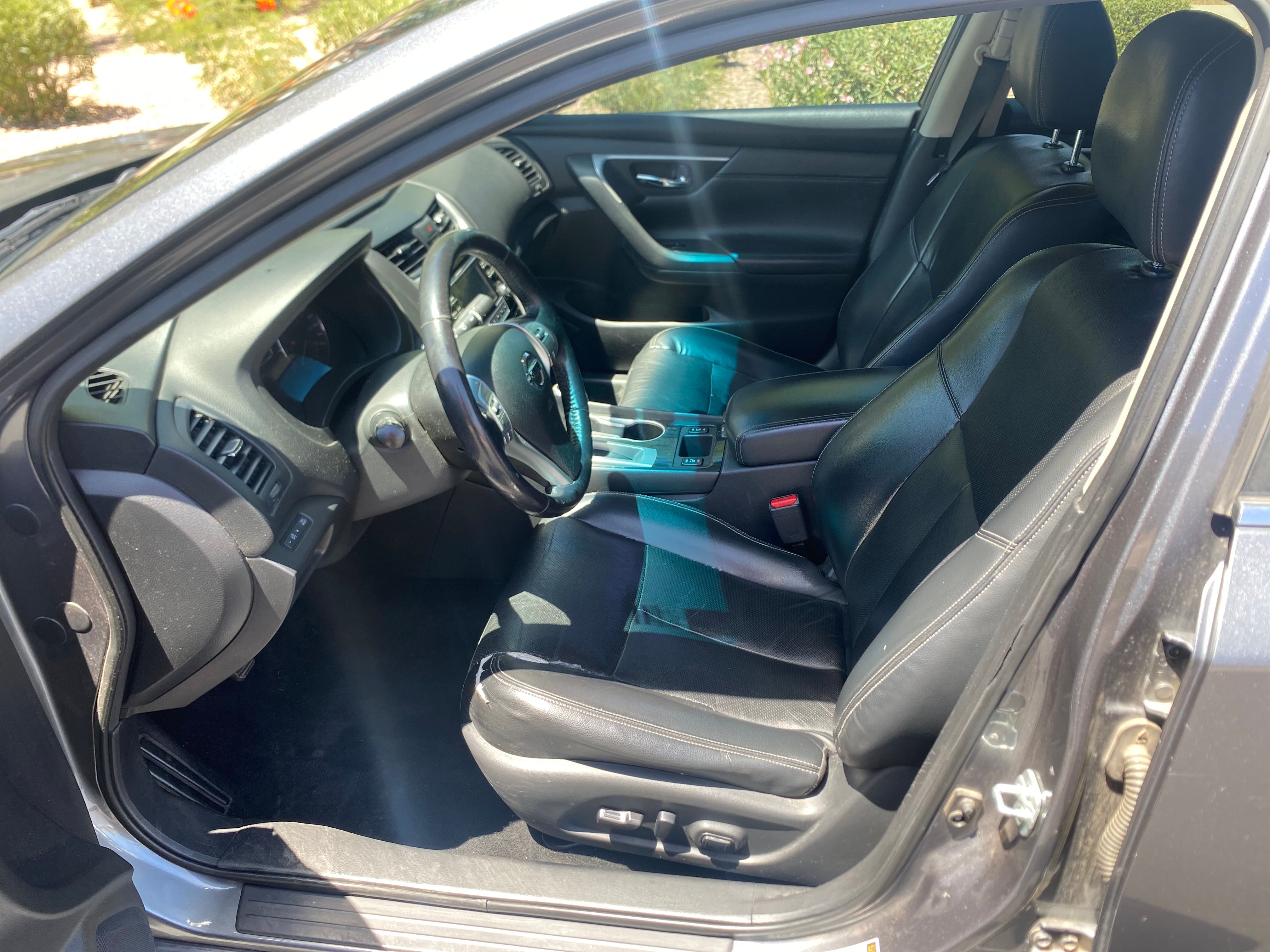 Used 2018 Nissan Altima 2.5 SL FWD image 12