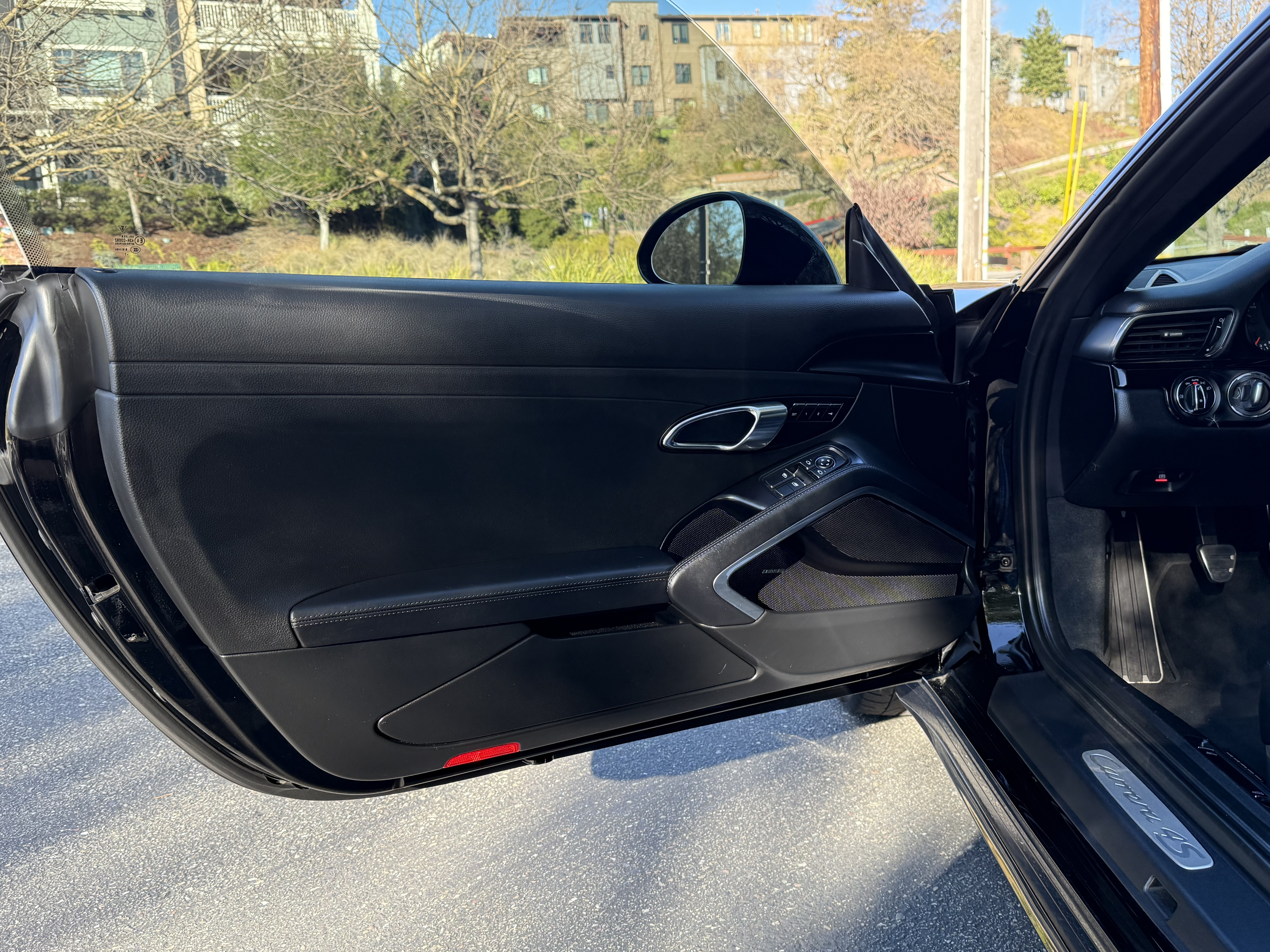 Used 2018 Porsche 911 Carrera 4S AWD/4WD image 14