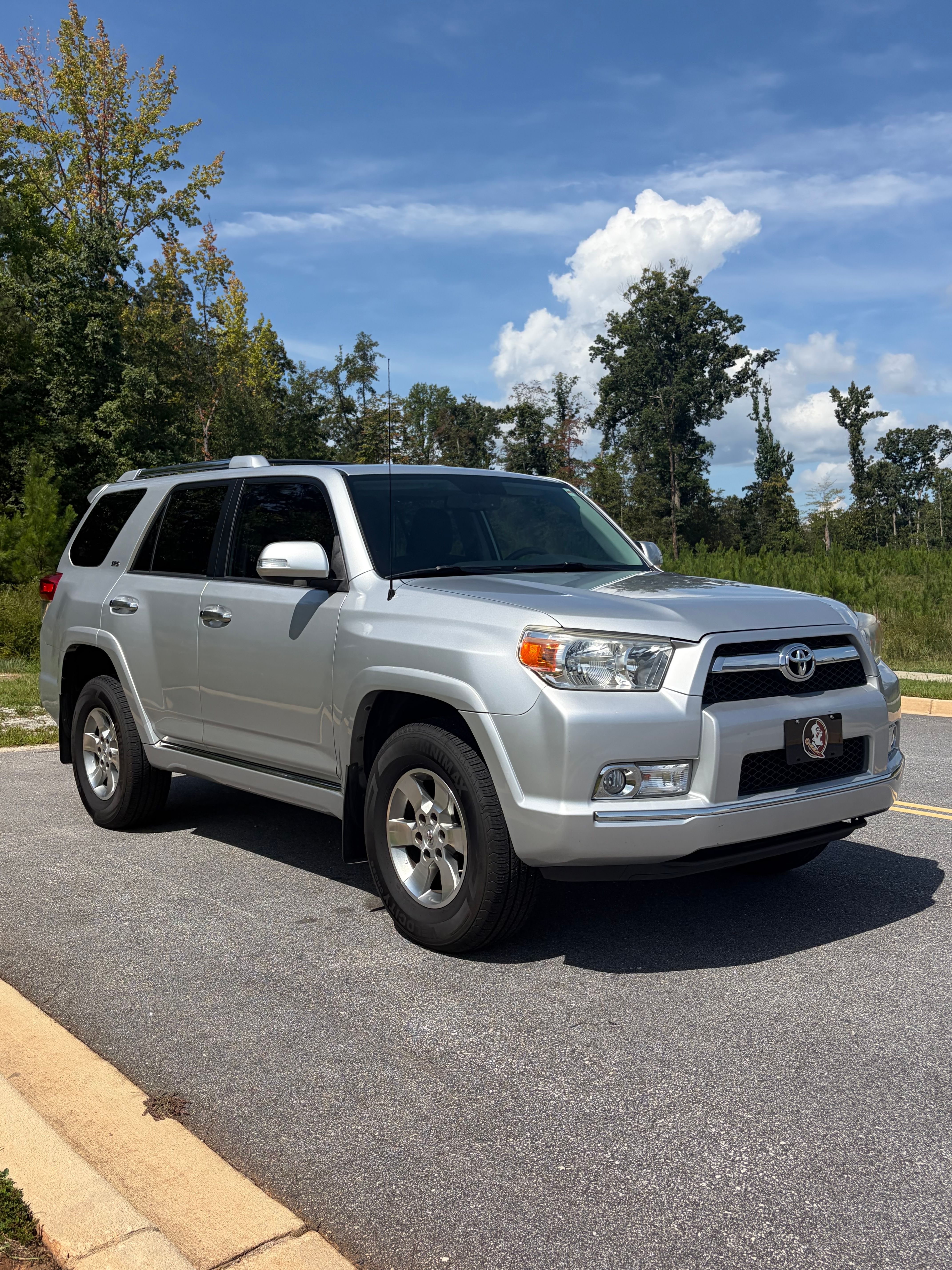 Used 2013 Toyota 4Runner SR5 w/ Convenience Pkg AWD/4WD image 2