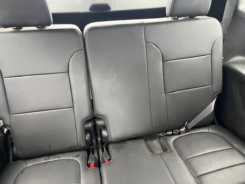 Used 2022 Chevrolet Traverse High Country image 12