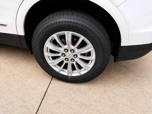 Used 2019 Cadillac XT5 AWD image 13