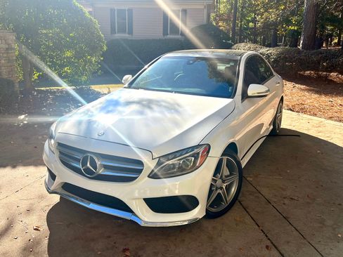 Used 2015 Mercedes-Benz C 300 4MATIC Sedan image 12