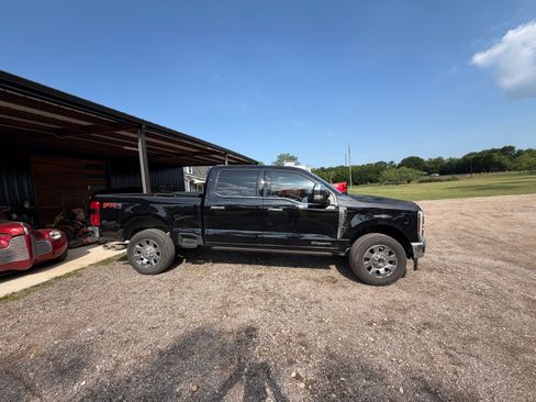 Used 2024 Ford F250 King Ranch w/ Chrome Package AWD/4WD image 5