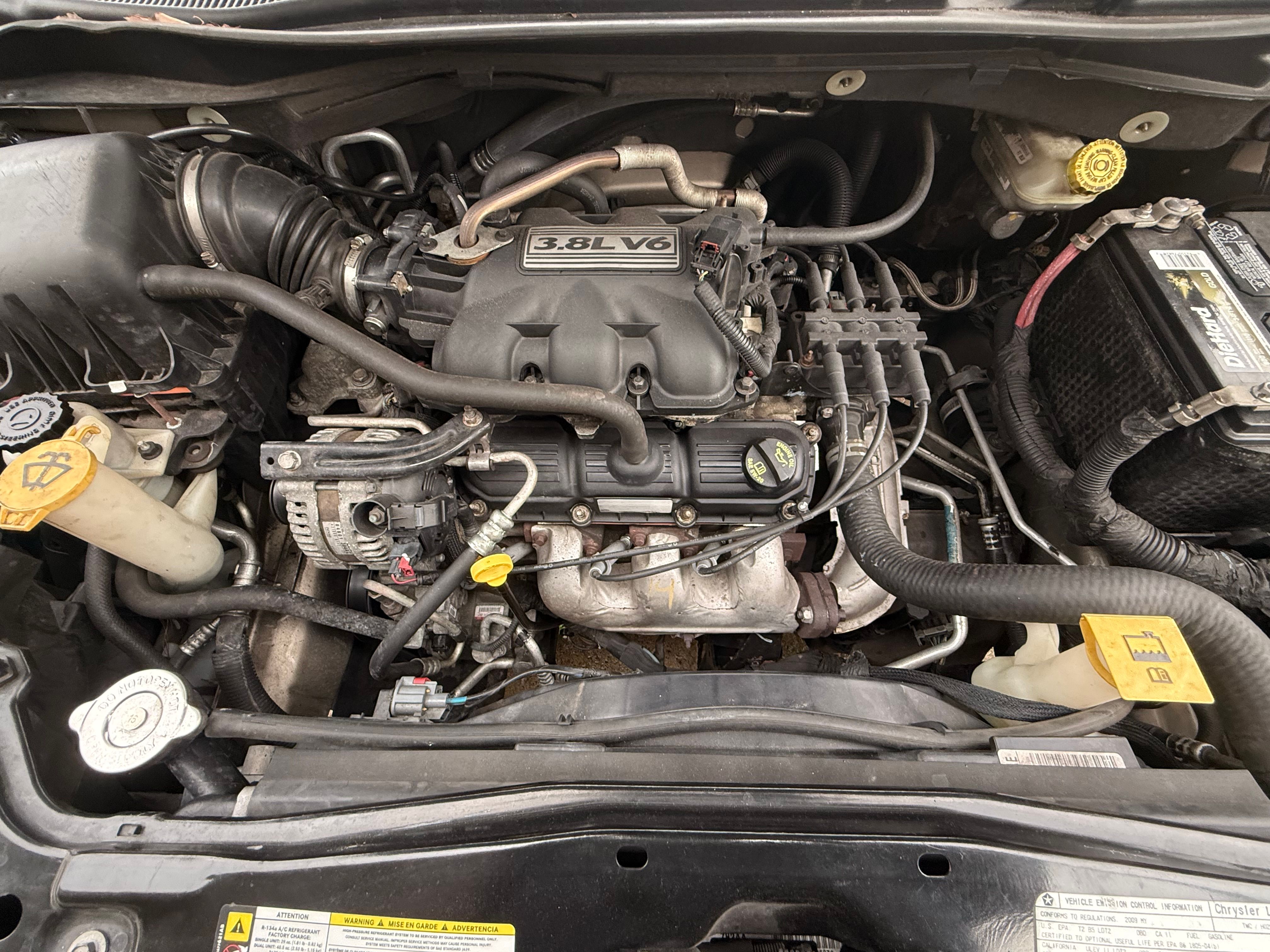 Used 2009 Dodge Grand Caravan SXT w/ Entertainment Group 2 FWD image 10