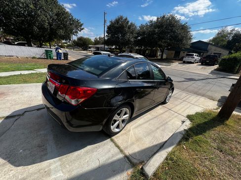 Used 2015 Chevrolet Cruze LT image 11