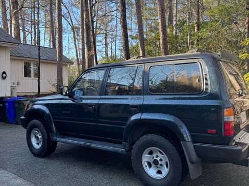 Used 1996 Toyota Land Cruiser Sport Utility 4D image 11