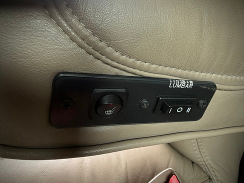 Used 2011 GMC Savana 2500 Extended RWD image 17