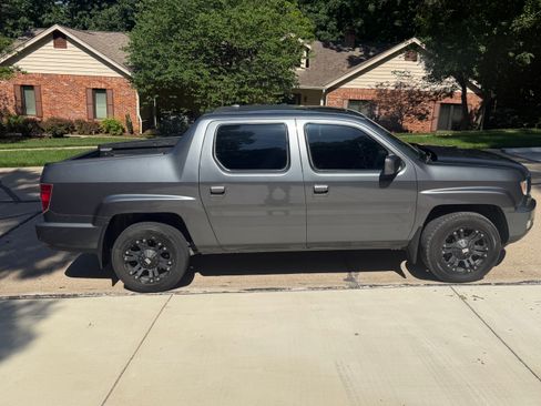 Used 2010 Honda Ridgeline RTL image 1