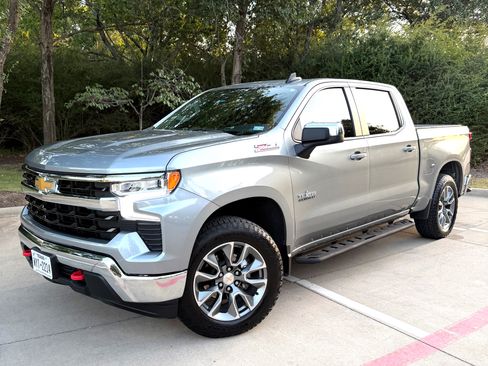 Used 2026 Chevrolet Silverado 1500 LT w/ Z71 Off-Road Package AWD/4WD image 1