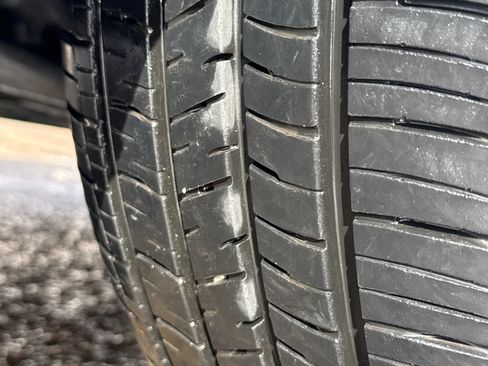 Used 2015 Volvo XC70 T6 w/ Proximity Package image 15