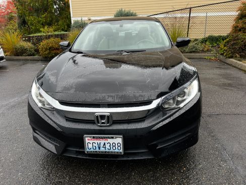 Used 2017 Honda Civic EX image 4