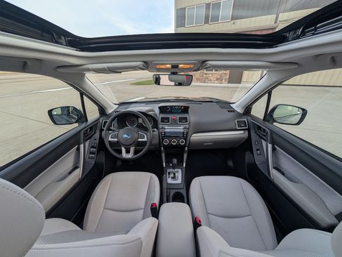 Used 2017 Subaru Forester 2.5i Premium w/ Popular Package #2A image 10