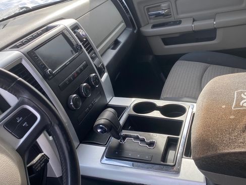 Used 2011 RAM 1500 Classic SLT w/ Technology Group image 11