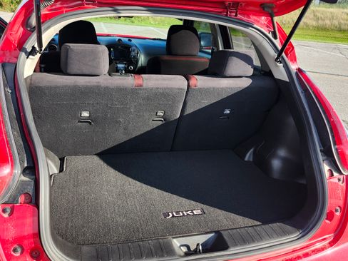 Used 2015 Nissan Juke SV w/ Technology Package image 9