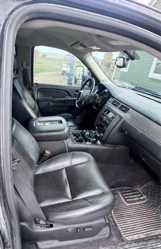 Used 2012 Chevrolet Silverado 2500 LTZ AWD/4WD image 2