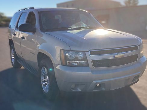 Used 2007 Chevrolet Tahoe LS image 2