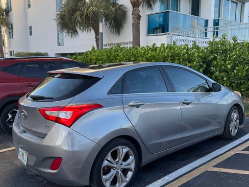 Used 2014 Hyundai Elantra GT w/ Option Group 03 FWD image 17