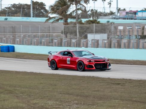Used 2019 Chevrolet Camaro SS image 17