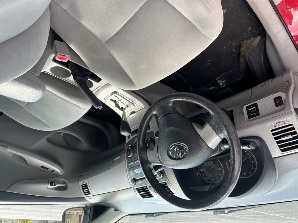 Used 2011 Toyota Corolla LE FWD image 10
