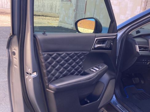 Used 2023 Mitsubishi Outlander SEL image 11