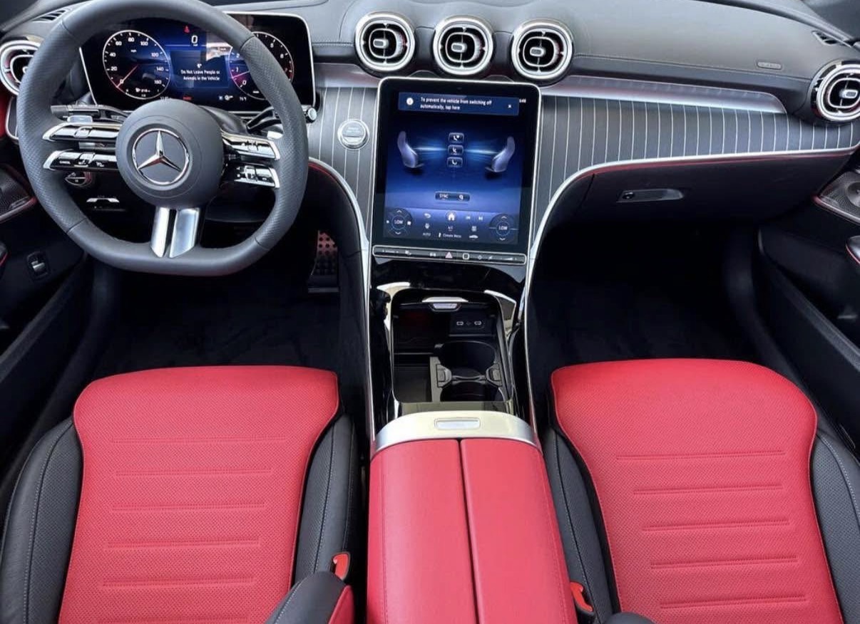 Used 2024 Mercedes-Benz C 300 Sedan image 10