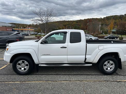 Used 2013 Toyota Tacoma 4x4 Access Cab V6 image 4