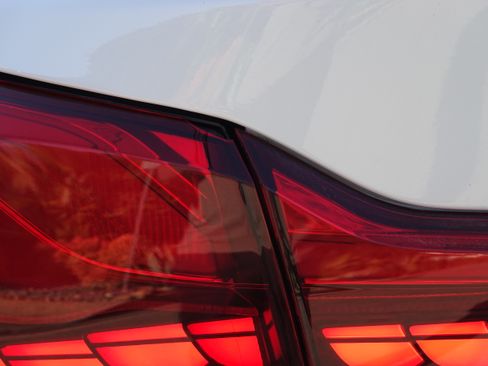 Used 2019 BMW M4 Convertible w/ Competition Package image 30