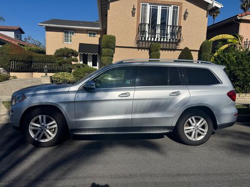 Used 2016 Mercedes-Benz GL 450 4MATIC image 5