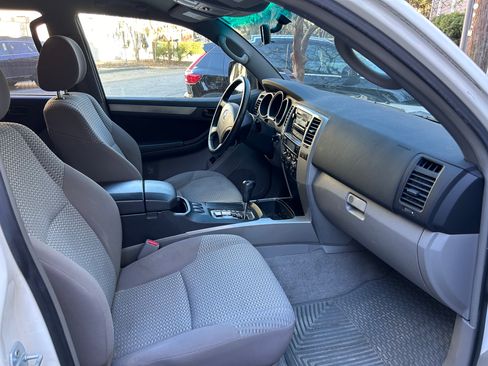 Used 2006 Toyota 4Runner Sport image 19