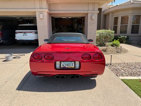 Used 2001 Chevrolet Corvette Convertible w/ Preferred Equipment Group2 RWD image 5