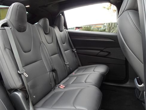 Used 2024 Tesla Model X AWD/4WD image 3