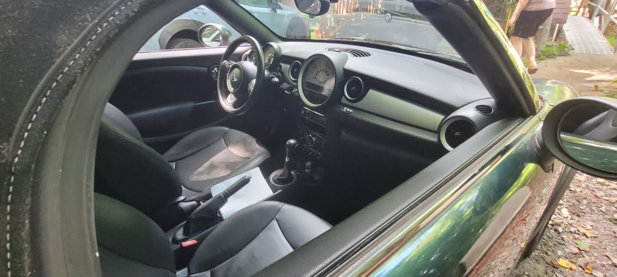 Used 2013 MINI Cooper Roadster FWD image 18