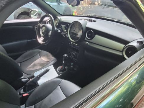 Used 2013 MINI Cooper Roadster FWD image 18
