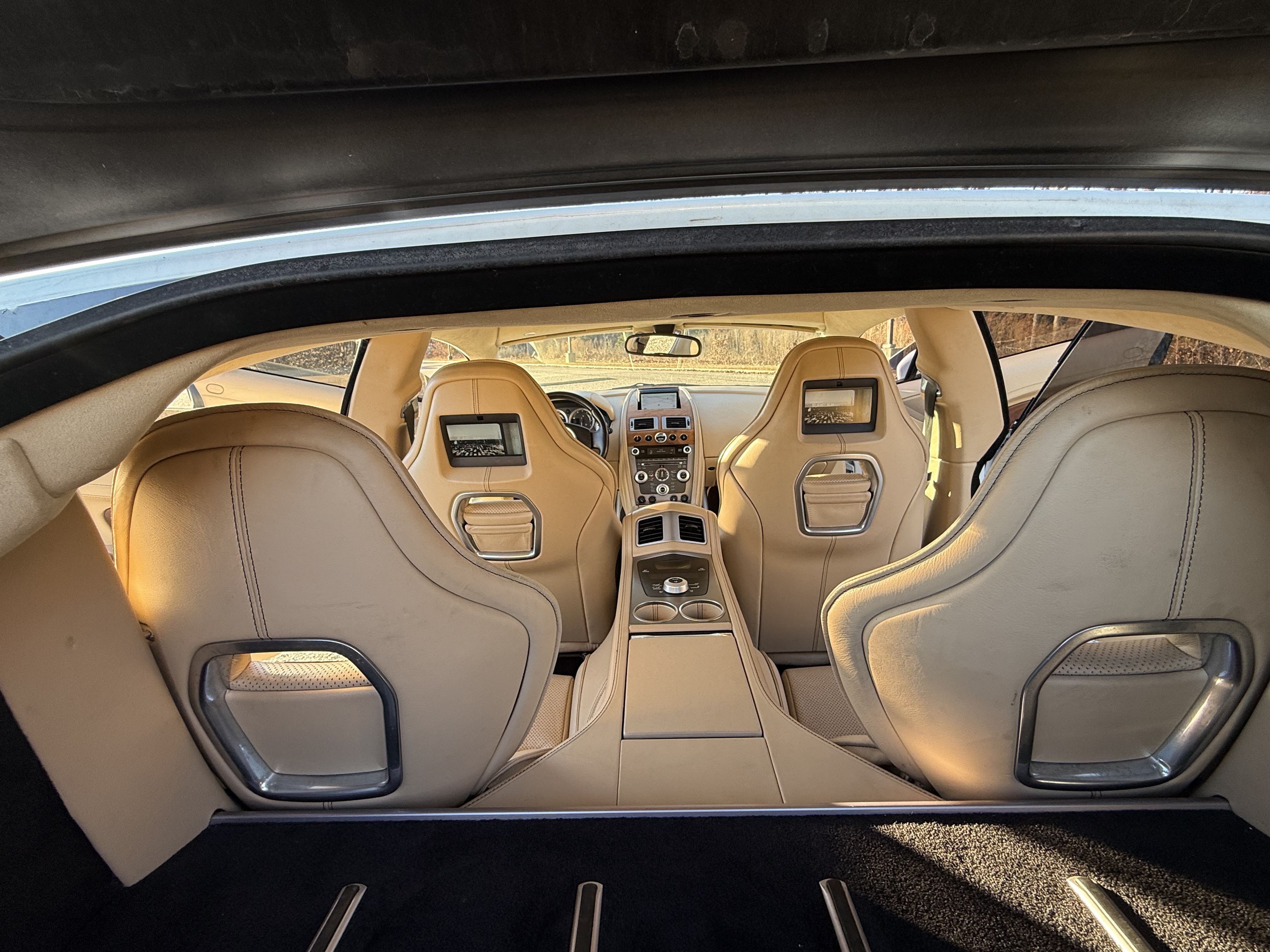 Used 2010 Aston Martin Rapide RWD image 15