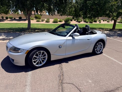 Used 2008 BMW Z4 3.0i RWD image 1