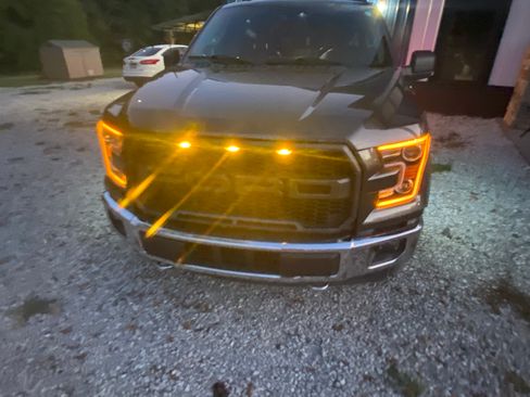 Used 2017 Ford F150 XLT w/ Equipment Group 302A Luxury image 8