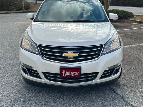 Used 2014 Chevrolet Traverse LTZ image 9