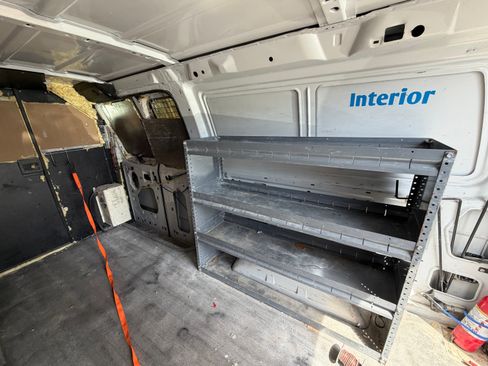 Used 2006 Ford E-250 and Econoline 250 RWD image 5