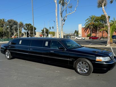 Used 2007 Lincoln Town Car Executive