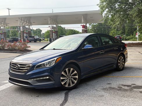 Used 2016 Hyundai Sonata Sport w/ Option Group 1V FWD image 4