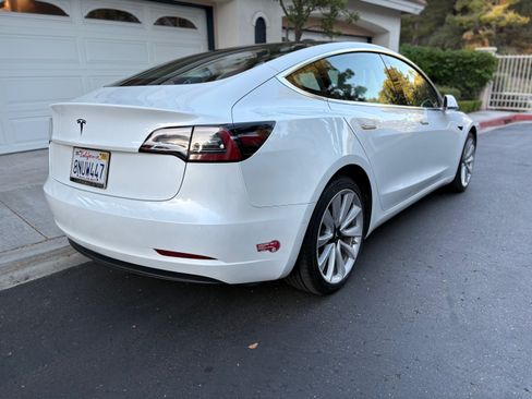 Used 2020 Tesla Model 3 Standard Range Plus image 10