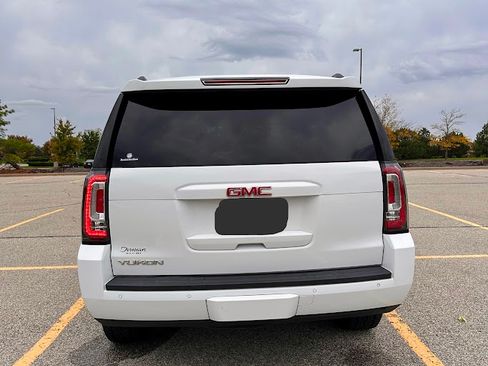 Used 2016 GMC Yukon SLT image 5